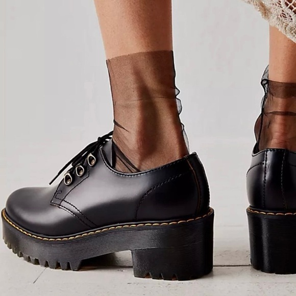 DR MARTENS Leona Lo Vintage Smooth Leather Lug Sole Platform Heeled Shoe Black 9 - Picture 5 of 10